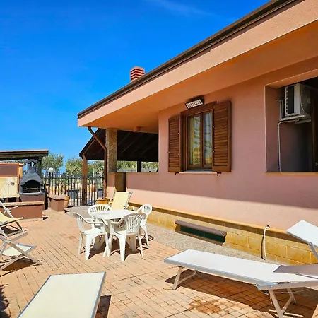 Holiday home Helle Editerrane Mit Terrasse Und Garten Nur 50 Meter Vom Meer Entfern - B57316 Cefalu