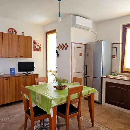 Holiday home Helle Editerrane Mit Terrasse Und Garten Nur 50 Meter Vom Meer Entfern - B57316 Cefalu