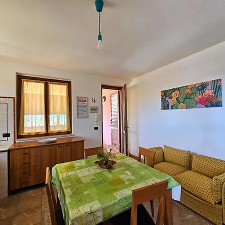 Helle Editerrane Mit Terrasse Und Garten Nur 50 Meter Vom Meer Entfern - B57316